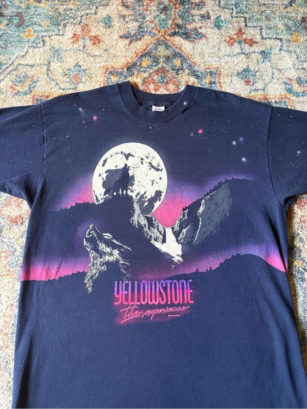 Vintage Yellowstone Wrap Around Print Nature T-shirt Size XL - Picture 4 of 5